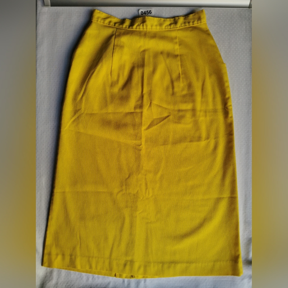 Beeline Women's Midi Skirt, size XS, Bright Yellow, Pencil Skirt w Front Split - Picture 9 of 9
